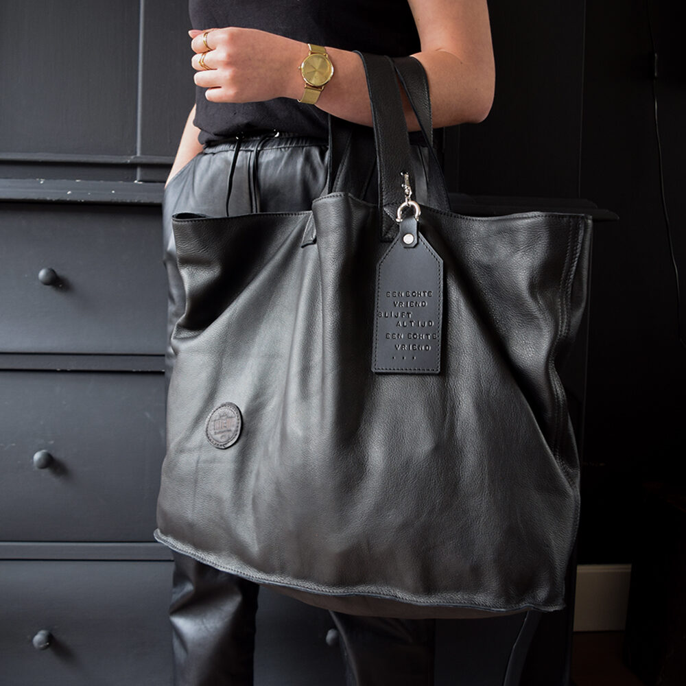 Zwart_leren_Tas_boodschap08 Zwart_leren_Tas_boodschap08